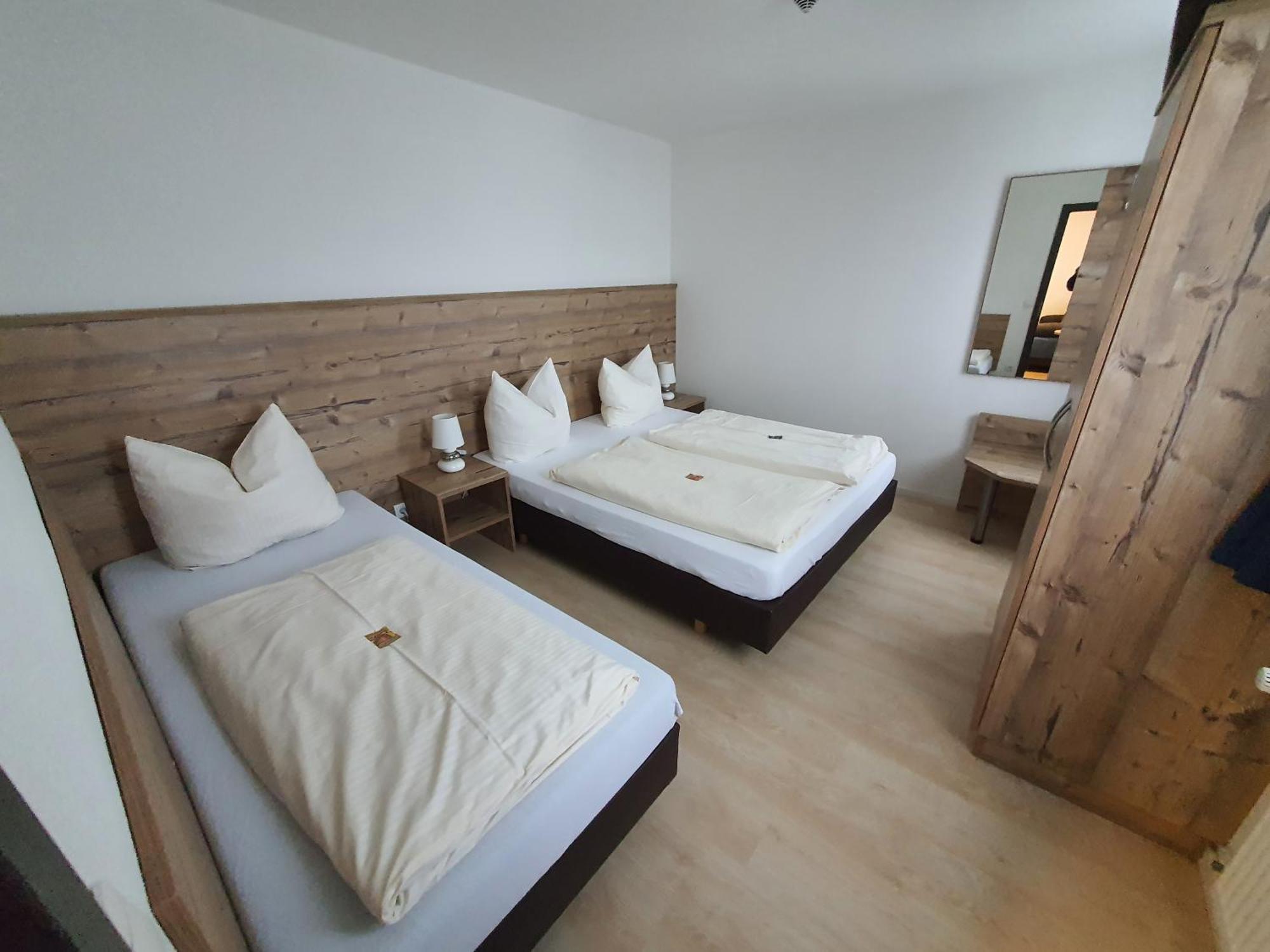 Fraenkischer Hof --- Hotel In Pegnitz --- Schlabecks Fraenkischer Hof מראה חיצוני תמונה